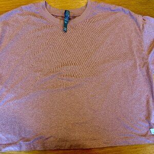 Vuori Women's Large Cropped Short-Sleeved T shirt Workout Performance